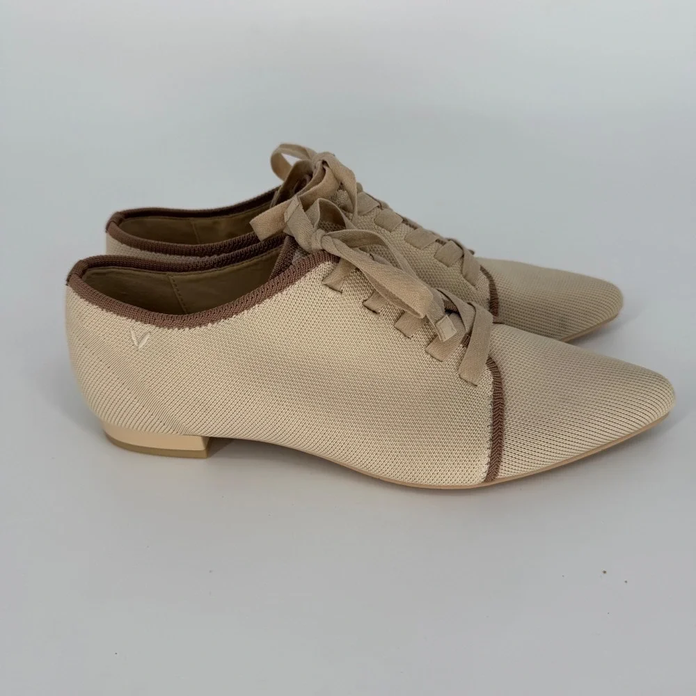 VIVAIA GRACE WOMEN'S CLASSIC LOAFERS HEELED OXFORDS IVORY BEIGE SIZE 39‎